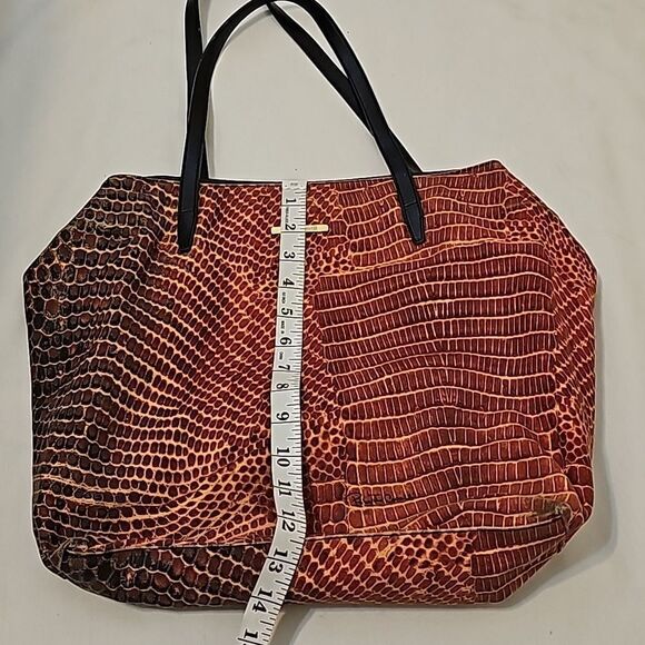 Roberto cavalli canvas shoulder bag. - Picture 6 of 14